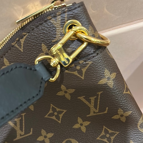 NWT Louis Vuitton Monogram Odeon MM Handbag - Picture 7 of 9